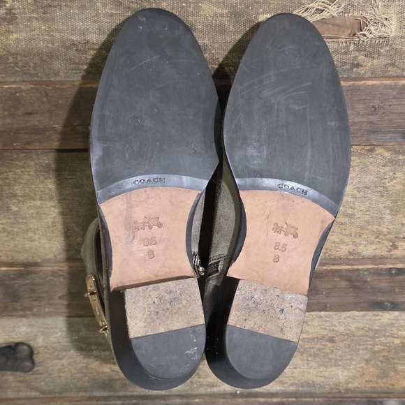 Coach Colleen Designer Gray Suede Ankle Bootie with Side Zip Closure. 8.5 - Picture 9 of 12